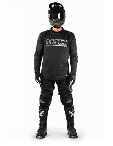 moto-ross country, enduro, mountain bike and downhill gear. Jersey, pants, gloves. Simple but effective. Quality at a low price.