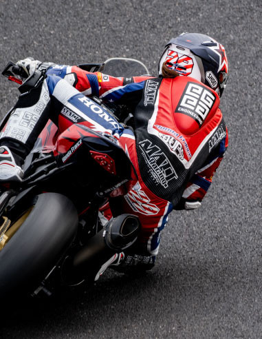 Motorcycle suit in cowhide or kangaroo leather, customizable, airbag and integrated airbag compatible. FFM FIM approved