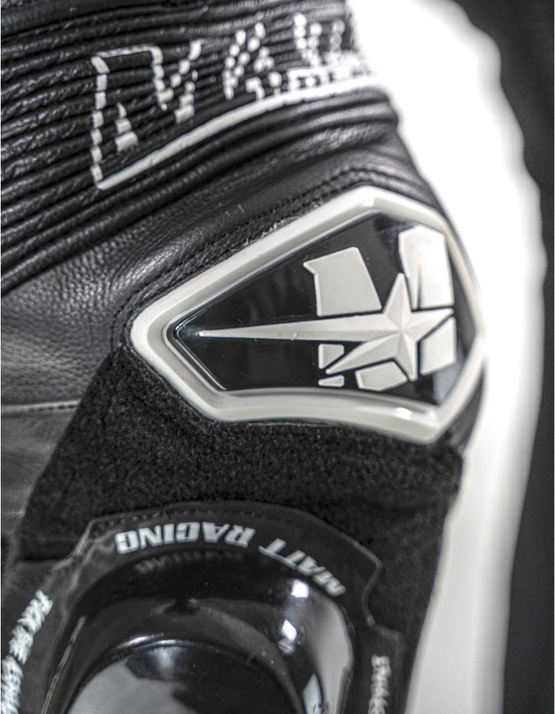 Combinaison moto cuir noir pour route et piste, normé CE AAA, compatible airbags in&motion, Alpinestars TechAir, Helite