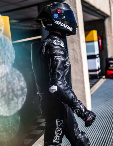Combinaison moto cuir noir pour route et piste, normé CE AAA, compatible airbags in&motion, Alpinestars TechAir, Helite