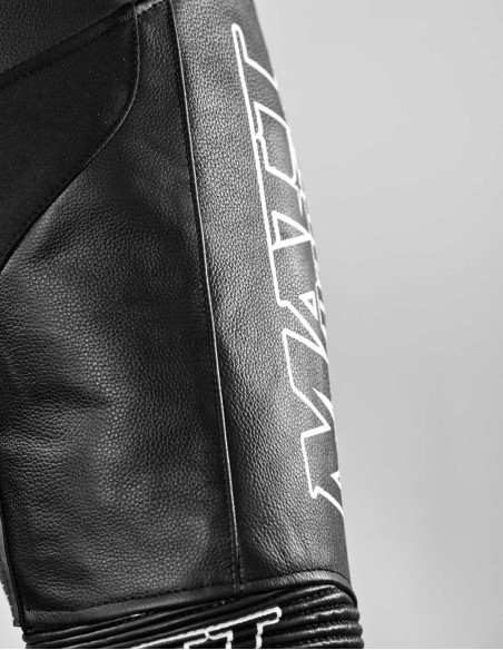 Combinaison de moto en cuir noire en 2 pièces, pour route et piste, certifiée CE AAA, compatible airbags in&motion et TechAir