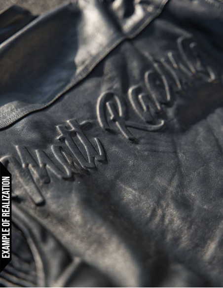 logo en relief sur veste moto vintage personnalisable matt racing.