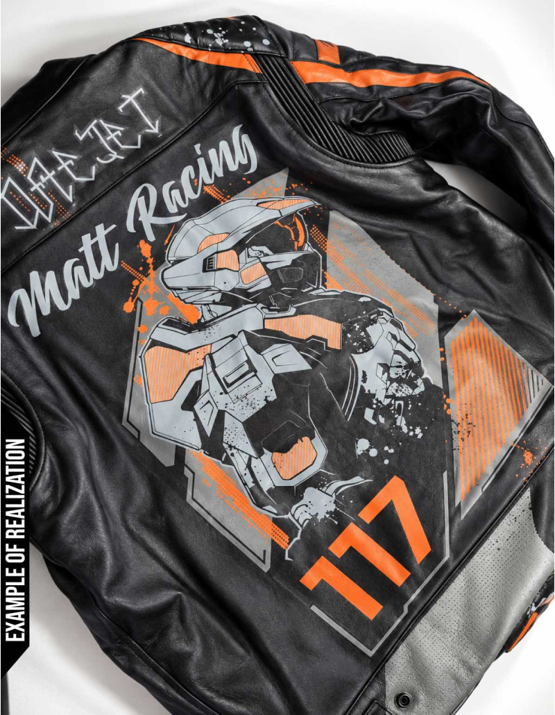 logo 117 imprimé en gris et orange ktm sur un blouson moto en cuir vontage personnalisable matt racing
